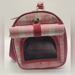 Rare Skull And Crossbones Pet Carrier​​​