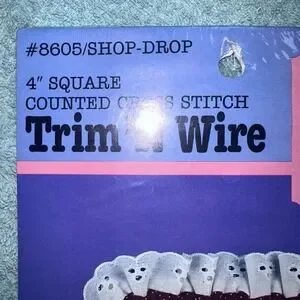 RARE Vintage 1987 Designs For The Needle Trim N Wire Cross Stitch Kit