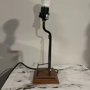 Rare Vintage Frame Stand Display Wood & Metal Table Lamp