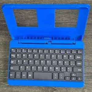 RCA Tablet Keyboard Blue Case 7” - Model RKT773P - Like NEW