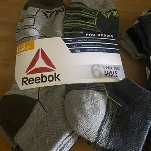 Reebok NEW Boy Athletic Ankle Socks L 4-10 Bundle Of 2 (12 Pairs)