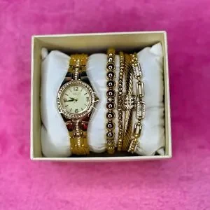 Relic by Fossil Womens Queen S Court Gold Metal Watch w/Crystal Accents Gift Set