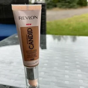 Revlon Photoready Candid Natural Foundation #440 Caramel NEW