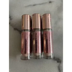 Revolution Conceal And Define Full Coverage Concealer and Contour in Shade C2 Lo