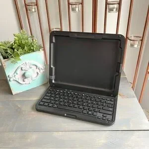 Rocketfish iPad 2 Keyboard Capsule Model No. RF-iCap14 Black USB Cord Included