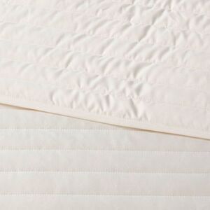Room Essentials - Twin/Twin Extra Long Satin Quilt Ivory - Room Esse Ivory