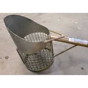 Royal Metal Detecting Beach Sand Scoop 33" Convertible Non-Perforated