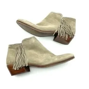 Sam Edelman Paige Suede Fringe Bootie 9.5 Sam Edelman Paige Suede Fringe Bootie 9.5