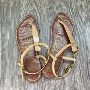 Sam Edelman Tan and Brown Patented Leather Sandals Thong Style side buck…