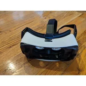 SAMSUNG GEAR VR HEADSET OCULUS SM-R322 MISSING FRONT PLASTIC COVER UNTESTED