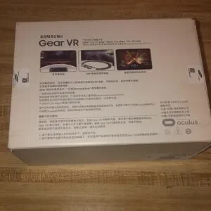 Samsung Gear VR Powered By Oculus Blue Black New In Box