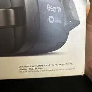 Samsung SM-R323NBKAXAR Gear VR - Brand New (Box Opened To Check Contents Only)