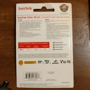 SanDisk Ultra Plus MicroSDXC UHS-I Card 128GB A1 130 Mbps Photos & Full HD Video
