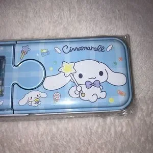 Sanrio Character Cinnamoroll Tin Pencil Case New