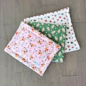 Santa Kitties Cozy Holiday Pet Mats Cat Beds Dog Mats Crate Pads NWT