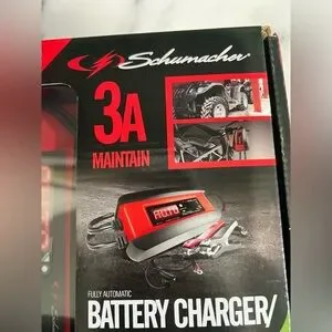 Schumacher Fully Automatic Battery Charger Maintainer And Auto Desulfator- 3 A