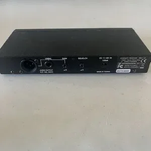 Sennheiser Microphone Diversity Receiver EM1-C Freeport Base Only. Excellent