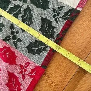 Set Of 2 Cotton Christmas Tablecloths Red Green White Holly Checks Rectangular