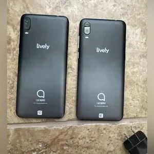 Set Of 2 - Lively Jitterbug Smart 3 Phones -Great Preowned Condition