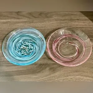 Set of two small plates Aderia Tsugaru Vidro 3.9 inches. Floral design