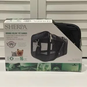 Sherpa Deluxe Medium Pet Carrier – Airline Approved for Small Dogs & Cats