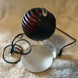 Shure MV5 Digital Condenser Microphone With Cardioid Plug-and-play Red/black EUC