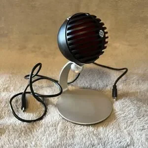 Shure MV5 Digital Condenser Microphone With Cardioid Plug-and-play Red/black EUC