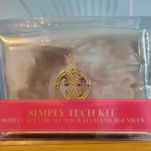Simply Sourhern Tech Kit