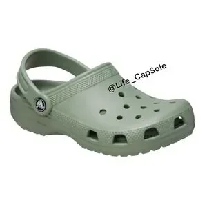 Size 1J Crocs Clogs Classic Kids Green MOSS 206991-308 Youth 1Y Youth NWT Comfor