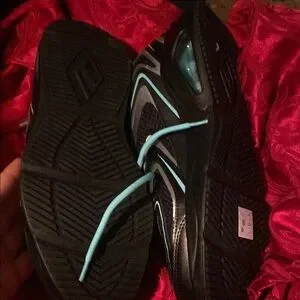 Skechers Black Sneakers With Light Blue Laces