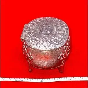 Small Trinket felt Lined Box With A Made In Japan Mark But Without makers Mark