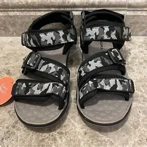 Sonoma Gravity Boys Adjustable Sandals Camo Grey Size 1 NEW