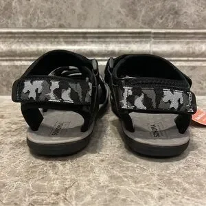 Sonoma Gravity Boys Adjustable Sandals Camo Grey Size 1 NEW