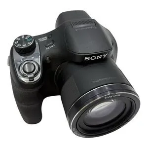 Sony Cybershot DSC-H400 Digital Camera 63x Optical Zoom & 2 Battery SD Card