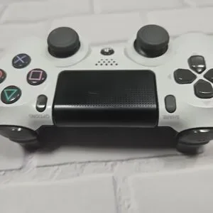 Sony DualShock 4 Wireless Controller PlayStation 4 - White – Broken Or For Parts