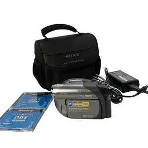 Sony Handycam DCR-DVD205 DVD Video Camera Case AC Adapter Mini DVD Disk Tested