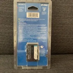 Sony NP-FM50 Lithium M Series Rechargeable Battery Pack SEALED ORIGINAL OEM NOS