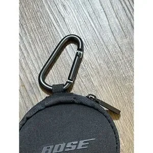 SoundSport Wireless Headphones Carry Case With Carbine Hook