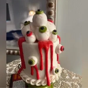 Spooky Eyeball Cake Decoration - Red And Green