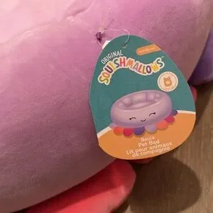 Squishmallows Beula Octopus Cat & Dog Bed Purple