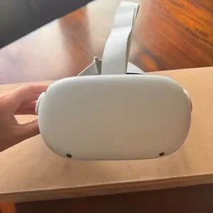 Standalone VR Headset With Controllers - White