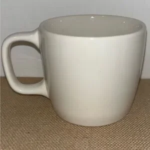 Starbucks 2018 - SEA 71 WA - White Ceramic Coffee Mug Cup 12oz Seattle