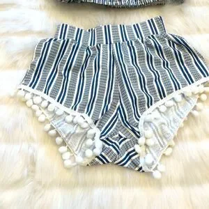 Stella Cove NWT Pin Stripe Pom Pom Short Set (10)