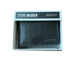 Steve Madden Leather Wallet