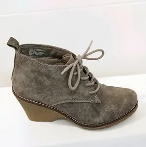 Suede Wedges By White Mountain