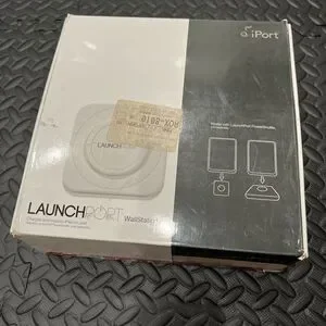 Super Rare iPort LaunchPort WallStation White Open Box For iPad