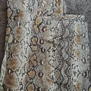 Susan Bristol Brown And Tan Reptile Habitat