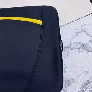 Targus Sleeve Fits Laptop Bag 15-Inch MacBook Pro Black Neoprene Soft Case