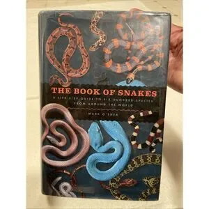 The Book‎ of Snakes: A Life-Size Guide Herpetology Scientific Manual Mark O'Shea