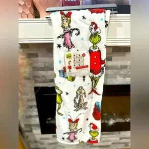The Grinch ❤️ Cindy Lou Christmas Plush Blanket